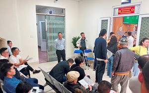 CSGT Hà Nội nói gì về việc người dân vẫn phải xếp hàng dài chờ đổi giấy phép lái xe