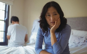 Bị bắt quả tang ngoại tình với cụ bà 70 tuổi, chồng trơ trẽn nói 1 câu khiến vợ chết điếng
