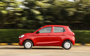 Hãng xe Nhật có ô tô ngang cỡ Morning nhưng ăn xăng 4L/100km, có 6 túi khí mà giá quy đổi dưới 200 triệu