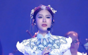 Nữ diễn viên bị nói bỏ tiền mua giải, mua học bổng: "Tôi bỏ cơm luôn, không ăn được nữa"