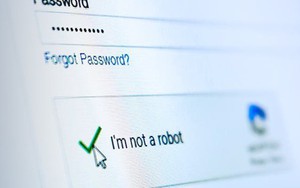 Hé lộ thủ đoạn của hacker: dùng CAPTCHA giả, lừa người dùng tự cài mã độc chỉ với 5 nút bấm