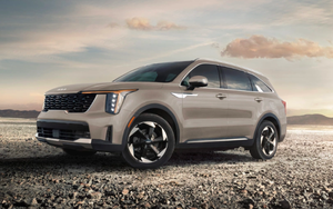 Kia Sorento hybrid mới chạy thử: Động cơ nâng cấp, có thể chạy 100km không cần xăng, đi phố như xe điện