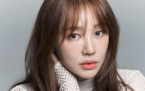 “Thái tử phi” Yoon Eun Hye sống cùng 1 cô gái suốt 7 năm, ăn ý hơn vợ chồng