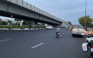 Nữ tài xế lái Mercedes tông 10 xe máy ở Thủ Đức: Ô tô đi vào làn xe máy, cấm ô tô