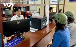 Cán bộ thế nào khi cấp xã gần như một huyện thu nhỏ?