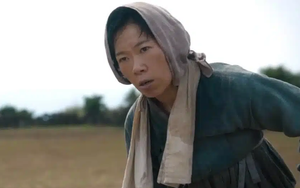 Nửa đêm xem Khi Cuộc Đời Cho Bạn Quả Quýt, tôi bàng hoàng nhận ra mình toàn tặng con "quả quýt" có vị chua chát và đắng ngắt