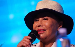 Thanh Tuyền: “Tôi lên sân khấu giống như điên vậy”