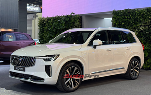 Cận cảnh Volvo XC90 2025 sắp về Việt Nam: Màn 11,9inch, động cơ hybrid 455 mã lực, chạy 70km không cần xăng