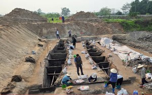 Phát hiện nhiều loại hạt cây trong 2 chiếc thuyền cổ ở Bắc Ninh