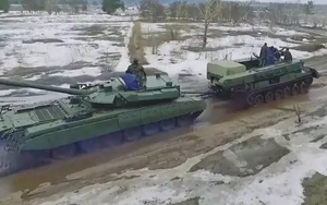 Quái vật bị phát hiện - T-72 có khoang chứa quân và pháo 120 mm