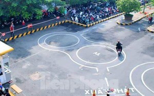 Người có giấy phép lái xe ô tô được miễn sát hạch lý thuyết xe máy