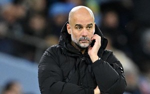 Pep Guardiola chỉ trích chất lượng bóng ở FA Cup