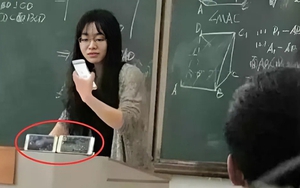 Chơi game trong lớp, nữ giáo viên xinh đẹp "chơi chiêu" cao tay khiến học sinh "nhìn nhân vật mà lệ tuôn rơi"