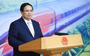 Thủ tướng yêu cầu quyết tâm xây dựng bằng được lĩnh vực cấp bách hàng trăm tỷ USD ở Việt Nam