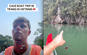 Khách Tây "sốc" khi người Việt có thể đưa mình vào trong hang động nhỏ xíu, làm 1 hành động với cô lái đò khiến netizen vỗ tay rần rần
