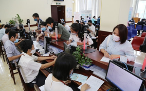 Tin mới nhất về sáp nhập tỉnh thành: Bộ Nội vụ đề xuất gì về số lượng công chức ở tỉnh mới sau sáp nhập?