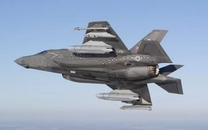 F-35B thành siêu sát thủ diệt hạm khi tích hợp thành công tên lửa AGM-158C LRASM
