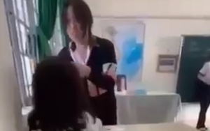 Nữ sinh đánh bạn tới tấp trong lớp, mang chích điện ra dọa