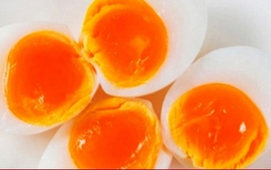 Cách luộc trứng lòng đào dẻo chuẩn ngon