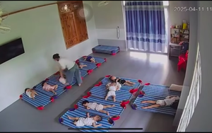 Trẻ 20 tháng bị bảo mẫu bạo hành: Tối thường hay có biểu hiện lạ, hoảng sợ