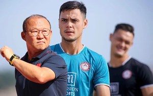 CLB Việt Nam gặp chuyện "dở khóc dở cười", sao Việt kiều từng lọt mắt xanh thầy Park gặp cảnh oái oăm