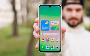 "Ngôi sao tầm trung" vừa lên kệ ở Việt Nam: Ít đối thủ tầm giá 6 triệu, AI ấn tượng, đẹp như Galaxy S25