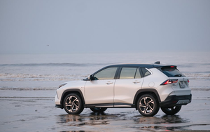 Xe gầm cao 'ăn' 3,5L/100km, bán chạy nhất thị trường, nhưng con số này của Toyota mới cực kỳ đáng nể!