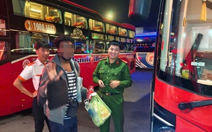 Sang Việt Nam hơn 2 tháng, du khách Mỹ "cháy túi" liền tìm tới công an và cái kết đẹp