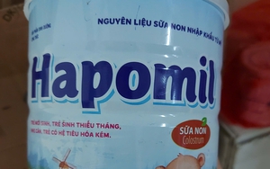 Thêm một bệnh viện thu hồi sữa của công ty trong đường dây sản xuất sữa giả