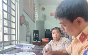 Xử phạt, tịch thu phương tiện người cụt một tay lái xe máy ‘diễn xiếc’ trên đường ở Bình Dương