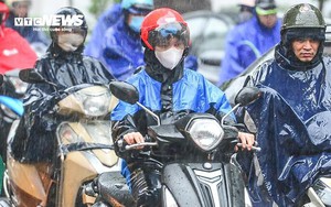 Miền Bắc sắp đón liên tiếp hai đợt không khí lạnh, trời chuyển mưa to và dông