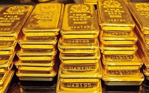 Giá vàng như xe mất phanh, chiều nay nhiều người dụi mắt không tin mất 7 triệu đồng