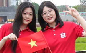 Đại học Y Hà Nội cấm sinh viên mặc váy ngắn, áo trễ cổ, quần jeans rách
