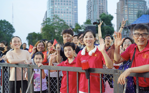 Bác sĩ lưu ý khi cho trẻ đi xem diễu binh 30-4