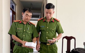 Cắt khóa vào cửa hàng trộm hơn 80 chiếc điện thoại