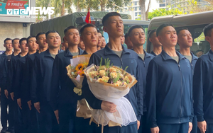 Quân đội Trung Quốc đến TP.HCM tham gia diễu binh Lễ kỷ niệm 30/4