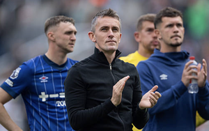 Chốt hạ đội cuối cùng xuống hạng tại Ngoại hạng Anh