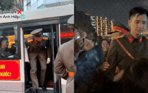 Quân nhân Lê Hoàng Hiệp lại có khoảnh khắc "tuyệt đối điện ảnh" dù đã cố né ống kính của người dân