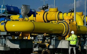 Giữa lúc doanh thu dầu khí giảm kỷ lục, Nga tìm ngay được khách sộp mua 55 tỷ mét khối khí đốt, tương đương lượng xuất khẩu sang châu Âu qua Nord Stream trước xung đột