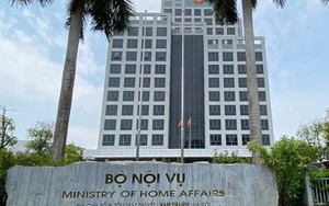 SẮP XẾP ĐVHC: Bố trí nhân sự như thế nào? Vì sao không giữ lại thành phố thuộc tỉnh?