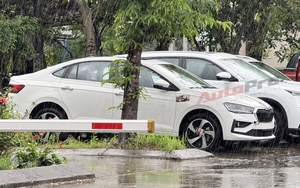 Skoda Slavia lần đầu lộ diện ngoài nhà máy tại Việt Nam: Một điểm cho thấy dễ có ADAS cạnh tranh City, Vios