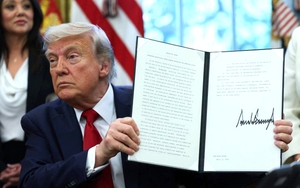 Ông Trump vừa ký sắc lệnh "vớt kho báu 1 tỷ tấn", cổ phiếu 1 công ty lập tức tăng vọt 40%