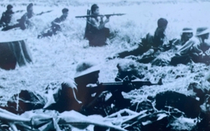 Phá tan "cánh cửa thép" XUÂN LỘC