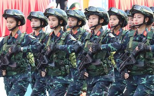 Mọi sự chú ý đổ dồn vào những 'bông hồng thép' trong đại lễ 30/4