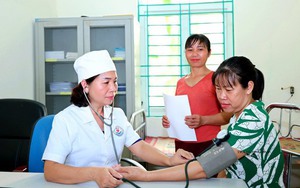 Bộ Y tế đề xuất tăng phụ cấp trực với nhân viên y tế