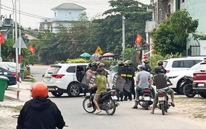 Bắt kẻ cầm súng khống chế đôi nam nữ trong phòng trọ ở Bình Dương