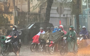 Miền Bắc mưa to, cảnh báo ngập lụt ở nhiều quận nội thành Hà Nội