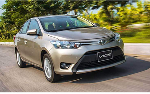 Toyota giảm giá mạnh: Xe "ăn" xăng chưa đến 4L/100km cũng có mặt, "huyền thoại" Vios còn có thêm quà