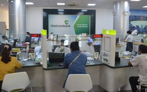 Người dùng Vietcombank, Agribank, Techcombank... cần làm ngay để không bị ngừng giao dịch rút, chuyển tiền