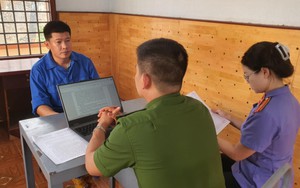 Bắt tạm giam một nguyên Phó Chủ tịch UBND xã vì hành vi lừa đảo